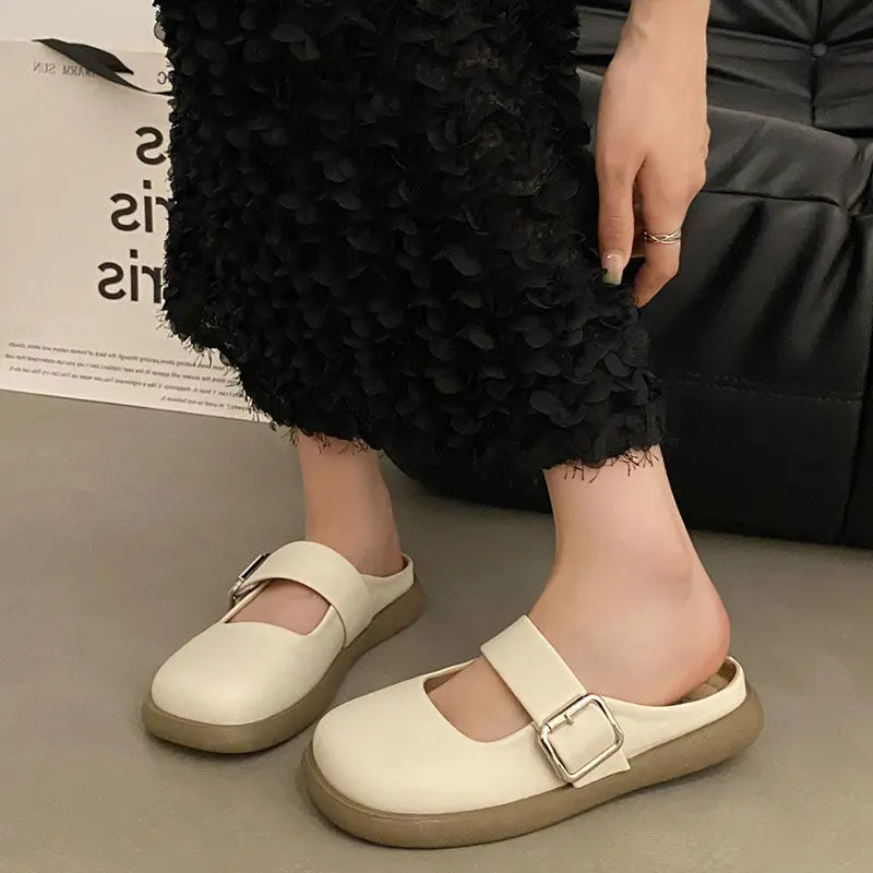 French Retro Baotou Silver Half Slippers for Women 2026 New One Step Slip On Slippers for Women Summer Outwear
French Retro Baotou Silver Half Slippers for Women 2026 New One Step Slip On Slippers for Women Summer Outwear