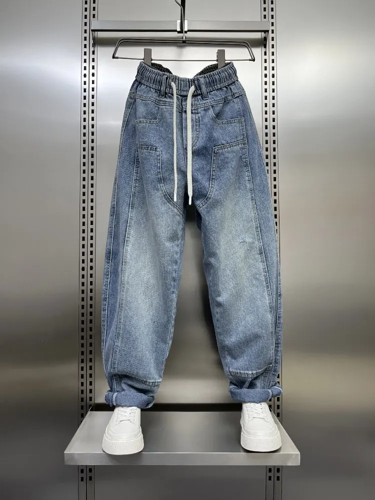 Новые мужские джинсы из синего денима весна 2025, повседневные прямые брюки, большие размеры, брюки-харлан, износостойкие широкие джинсы
Новые мужские джинсы из синего денима весна 2025, повседневные прямые брюки, большие размеры, брюки-харлан, износостойкие широкие джинсы