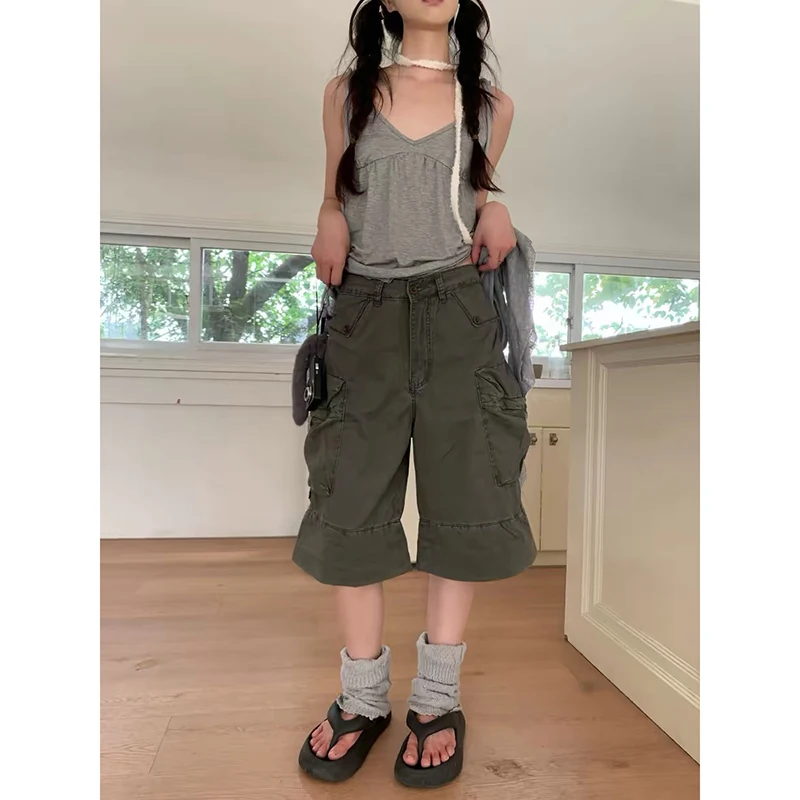 ZHIZOU Women Summer American Vintage High Waist Green Cargo Denim Shorts Casual Loose Fit Y2K Streetwear Knee Length Jean Shorts
ZHIZOU Women Summer American Vintage High Waist Green Cargo Denim Shorts Casual Loose Fit Y2K Streetwear Knee Length Jean Shorts