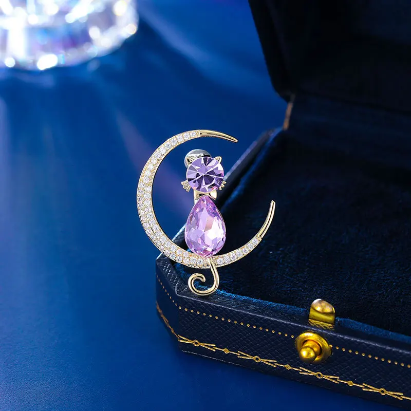 A Crescent Moon Crystal Purple Cat Brooch High-end Women Creative Cute Style Safety Pin Fashion Accessories Wholesale
A Crescent Moon Crystal Purple Cat Brooch High-end Women Creative Cute Style Safety Pin Fashion Accessories Wholesale