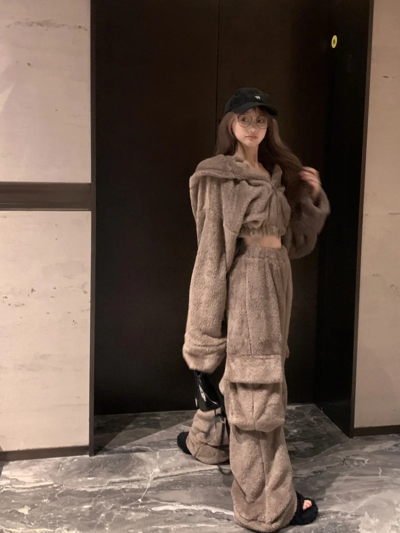 Faionable Plu с капюшоном на молнии или топ Jaet и свободные повседневные брюки, женский комплект из двух предметов для ленивых, зимняя смесь хлопка
Faionable Plu с капюшоном на молнии или топ Jaet и свободные повседневные брюки, женский комплект из двух предметов для ленивых, зимняя смесь хлопка