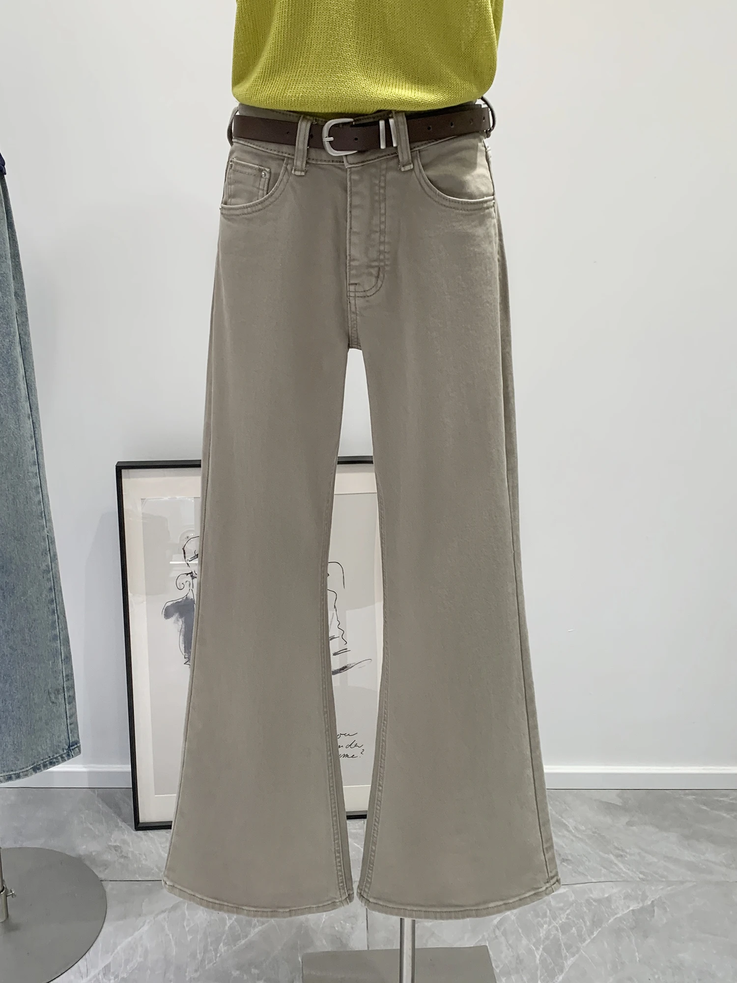 Retro Hong Kong Style Women's Slimming Flared Pants Commute Versatile Casual Pants Straight Leg Shape Memory Fabric
Retro Hong Kong Style Women's Slimming Flared Pants Commute Versatile Casual Pants Straight Leg Shape Memory Fabric