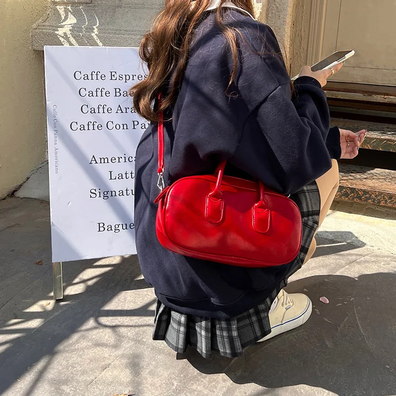 Women Bucket Bag Korean Minimalist Retro Versatile Portable Pea Handbag Girls Commuting Shoulder Crossbody Bag
Women Bucket Bag Korean Minimalist Retro Versatile Portable Pea Handbag Girls Commuting Shoulder Crossbody Bag