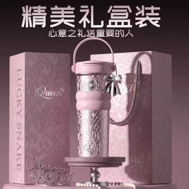 Ceramic dual drink coffee cup with large capacity, high aesthetic value, portable straw, gift, water cup wholesale
Ceramic dual drink coffee cup with large capacity, high aesthetic value, portable straw, gift, water cup wholesale