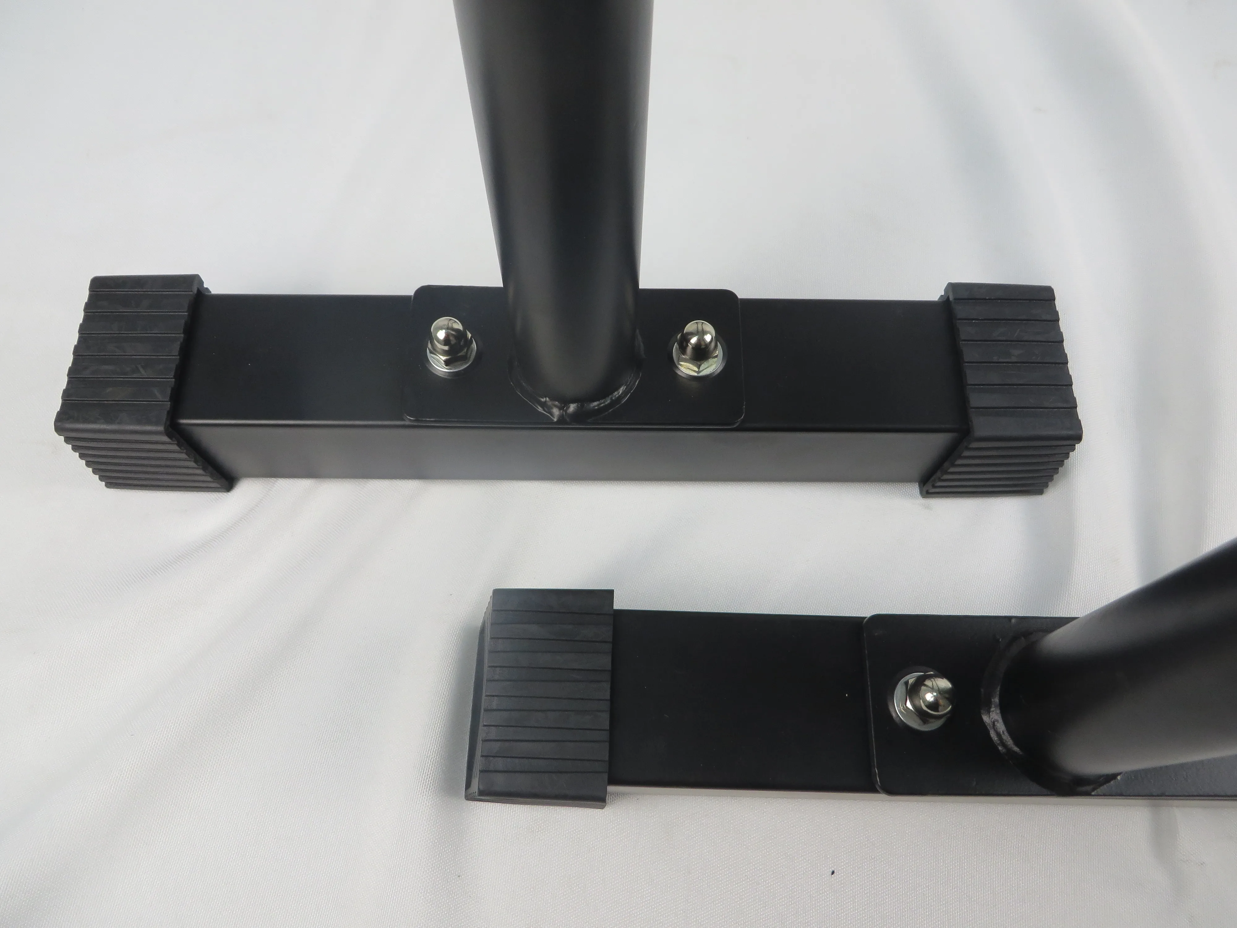 Gym Fitness Equipment Durable Steel Mini Parallel Bars Low Price Push-Ups Stands Portable and Adjustable
Gym Fitness Equipment Durable Steel Mini Parallel Bars Low Price Push-Ups Stands Portable and Adjustable