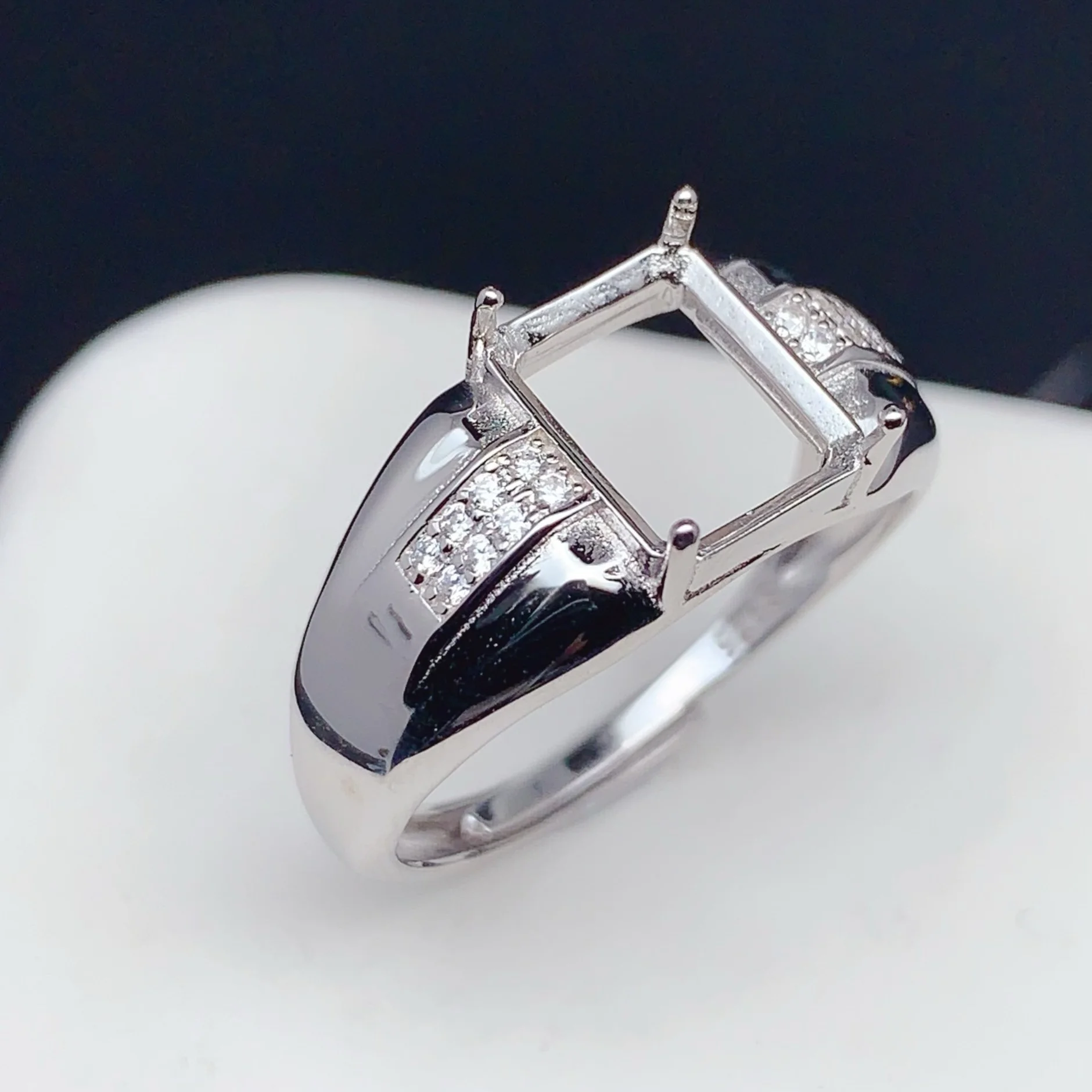 MeiBaPJ Inlay Rectangular 8*10mm Open Men Ring Settings DIY Empty Gift S925 Sterling Silver Fine Charm Jewelry Base Wholesaler
MeiBaPJ Inlay Rectangular 8*10mm Open Men Ring Settings DIY Empty Gift S925 Sterling Silver Fine Charm Jewelry Base Wholesaler