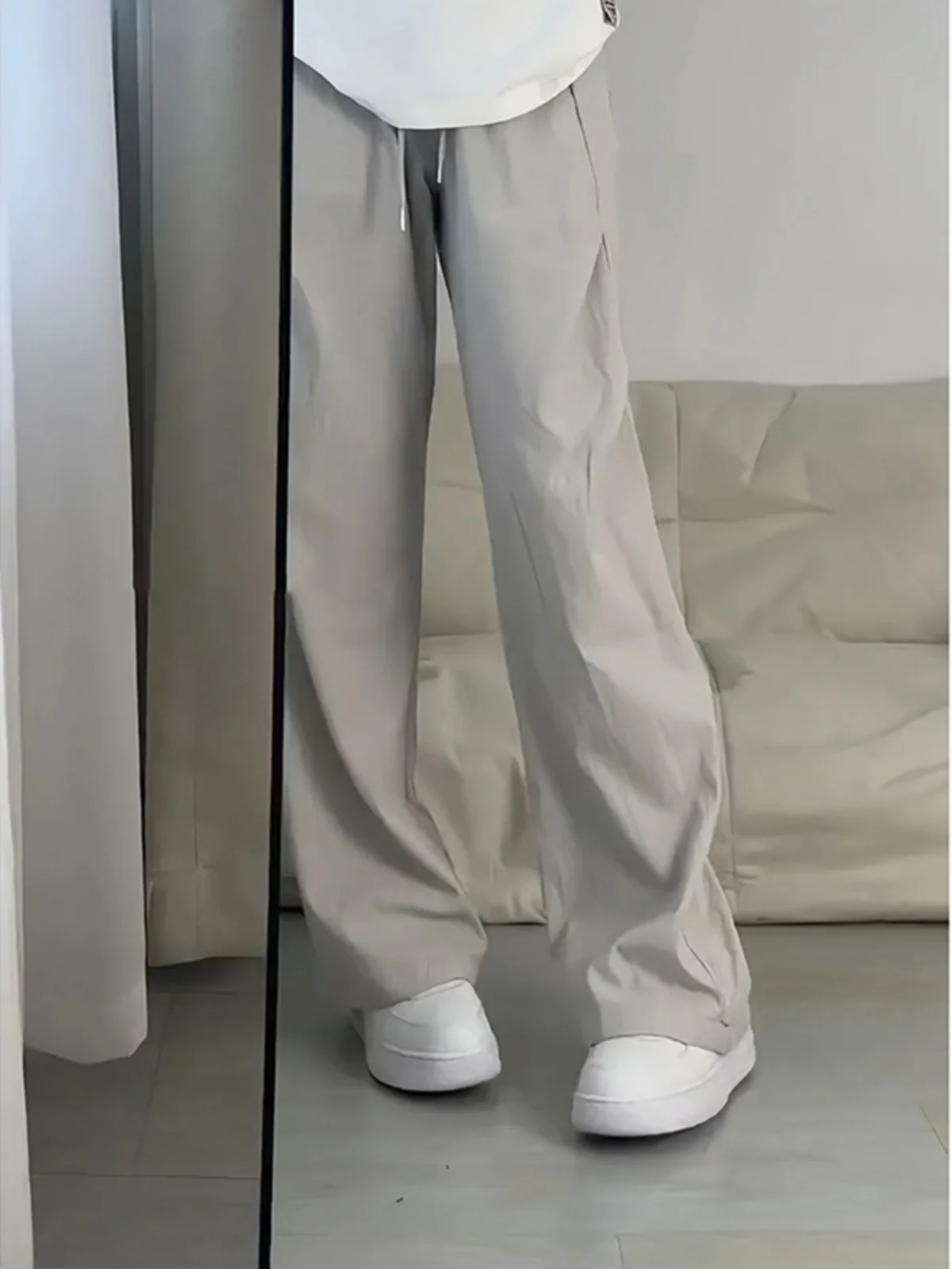 Cleanfit Men's Summer Thin Ice Silk Casual Pants Quick Dry Folded Soldier Pants Lightweight Drapey Sporty Grey Casual Trousers
Cleanfit Men's Summer Thin Ice Silk Casual Pants Quick Dry Folded Soldier Pants Lightweight Drapey Sporty Grey Casual Trousers
