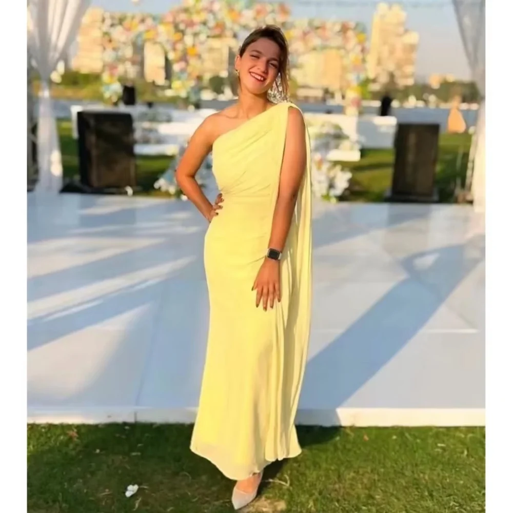 Customized Long Yellow Prom Dresses with Slit Mermaid Chiffon One Shouder Pleated Floor Length Saudi Evening Dresses
Customized Long Yellow Prom Dresses with Slit Mermaid Chiffon One Shouder Pleated Floor Length Saudi Evening Dresses