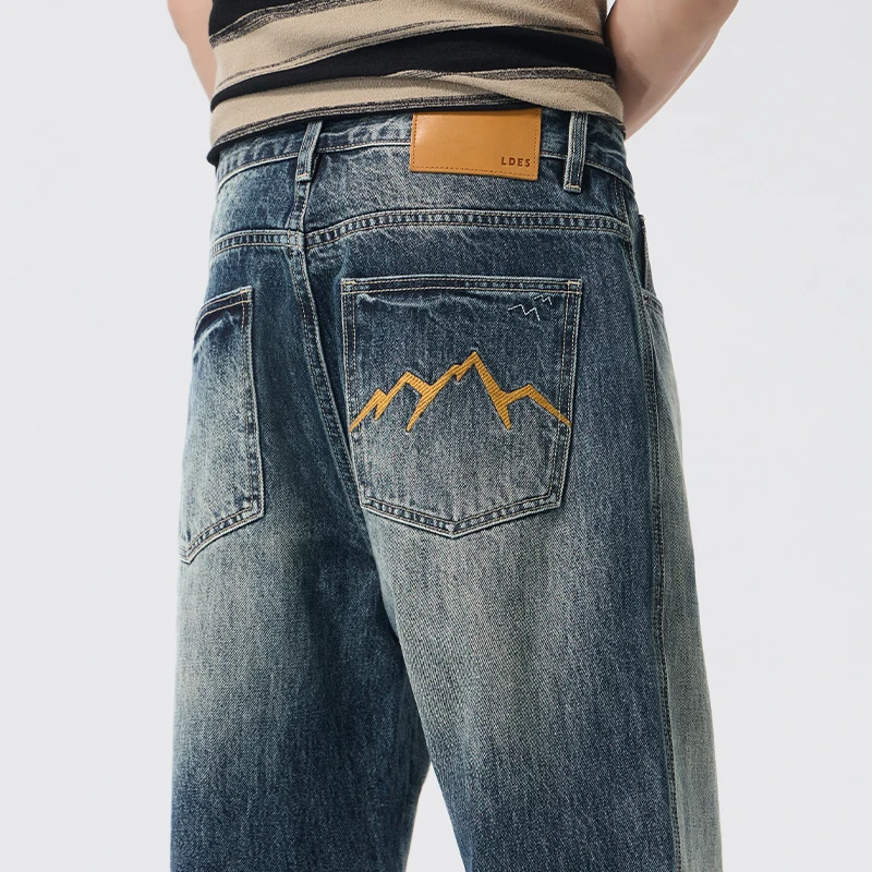 American Retro Mountain Pattern Pocket Baggy Jeans Men Washed Loose Wide Leg Denim Trousers Streetwear Fashion Trousers
American Retro Mountain Pattern Pocket Baggy Jeans Men Washed Loose Wide Leg Denim Trousers Streetwear Fashion Trousers