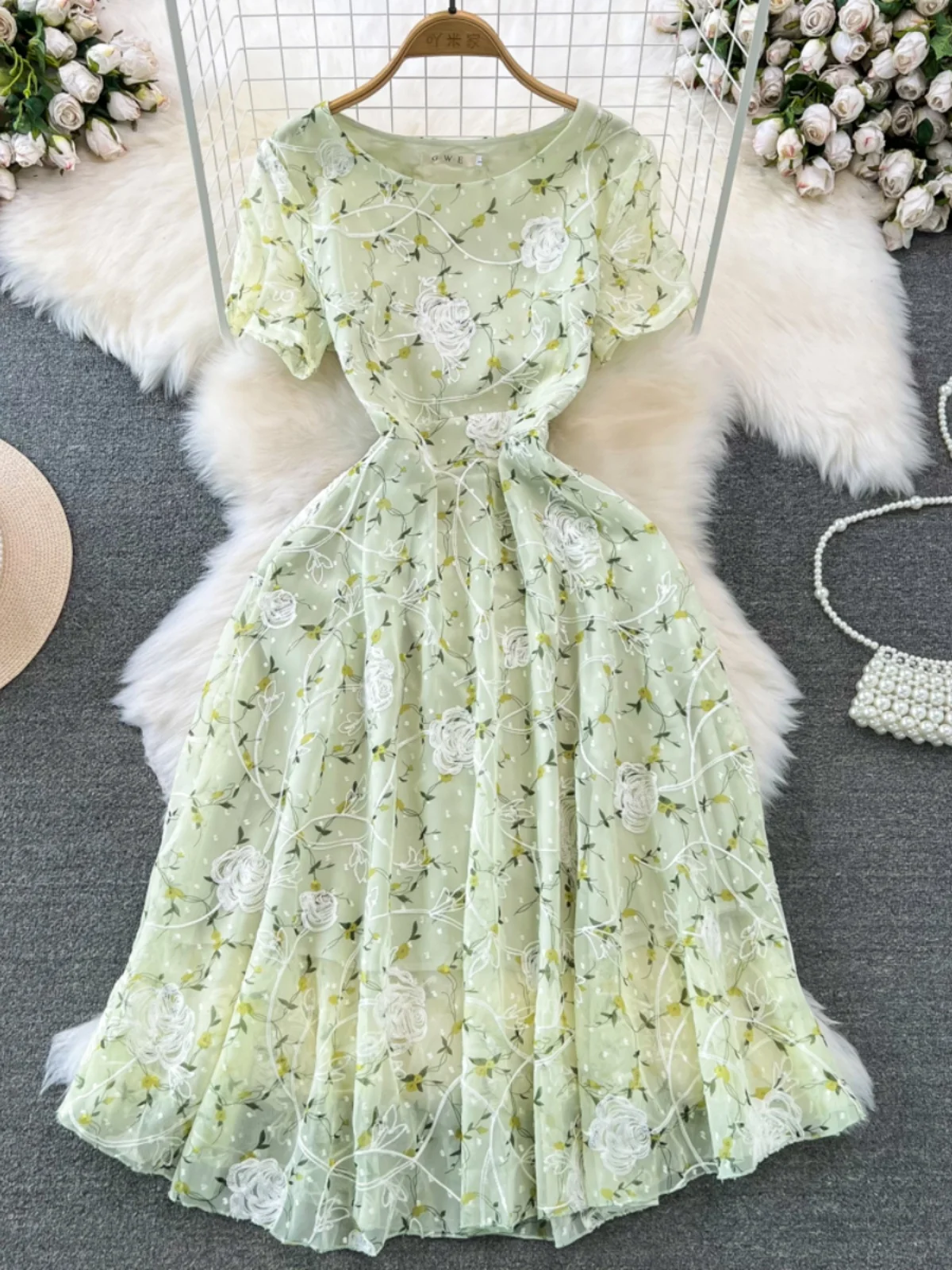 Women Long Dress Elegant Short-sleeved Round Neck Slim A-line Printed Dress Party
Women Long Dress Elegant Short-sleeved Round Neck Slim A-line Printed Dress Party