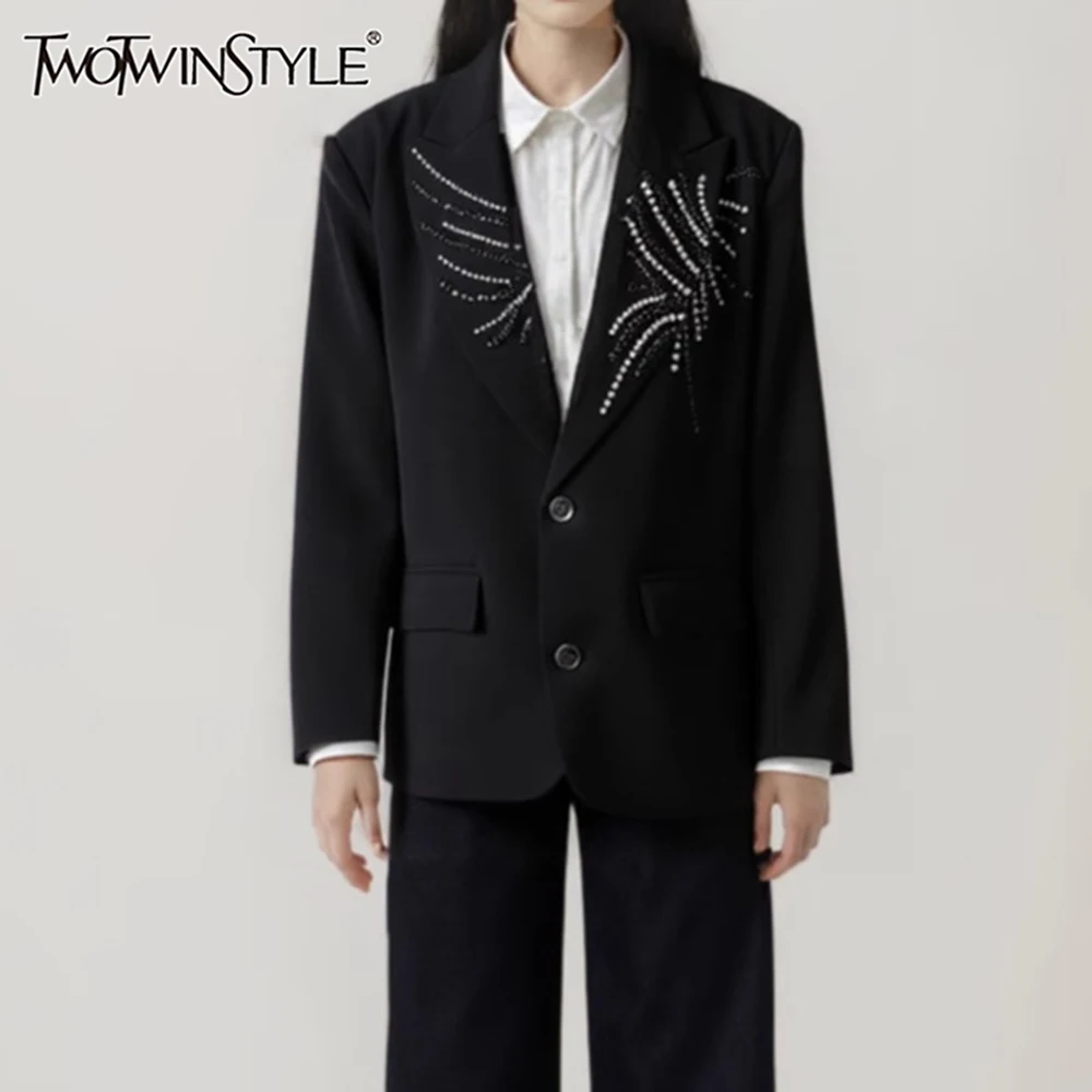 TWOTWINSTYLE, однотонные свободные блейзеры со сращенными бриллиантами для женщин, темпераментное пальто с длинными рукавами и лацканами, женское пальто с высокой талией
TWOTWINSTYLE, однотонные свободные блейзеры со сращенными бриллиантами для женщин, темпераментное пальто с длинными рукавами и лацканами, женское пальто с высокой талией