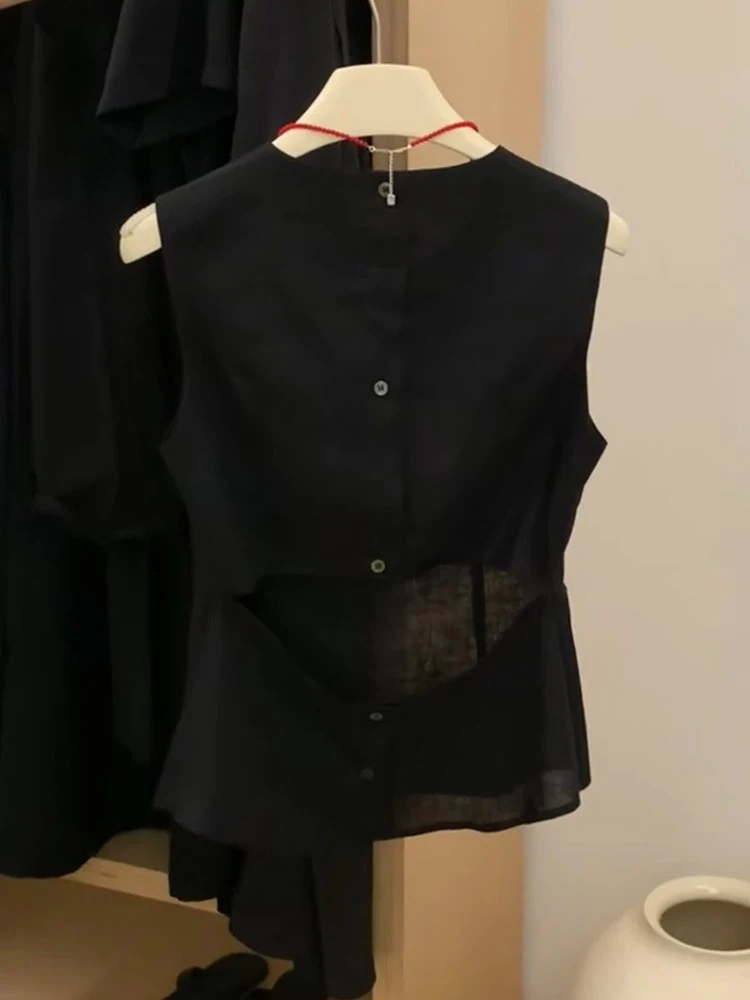 Black Cotton Linen Sleeveless Vest Women's Summer Design Sense Outerwear Fashionable Hollow out Sleeveless Linen Top
Black Cotton Linen Sleeveless Vest Women's Summer Design Sense Outerwear Fashionable Hollow out Sleeveless Linen Top