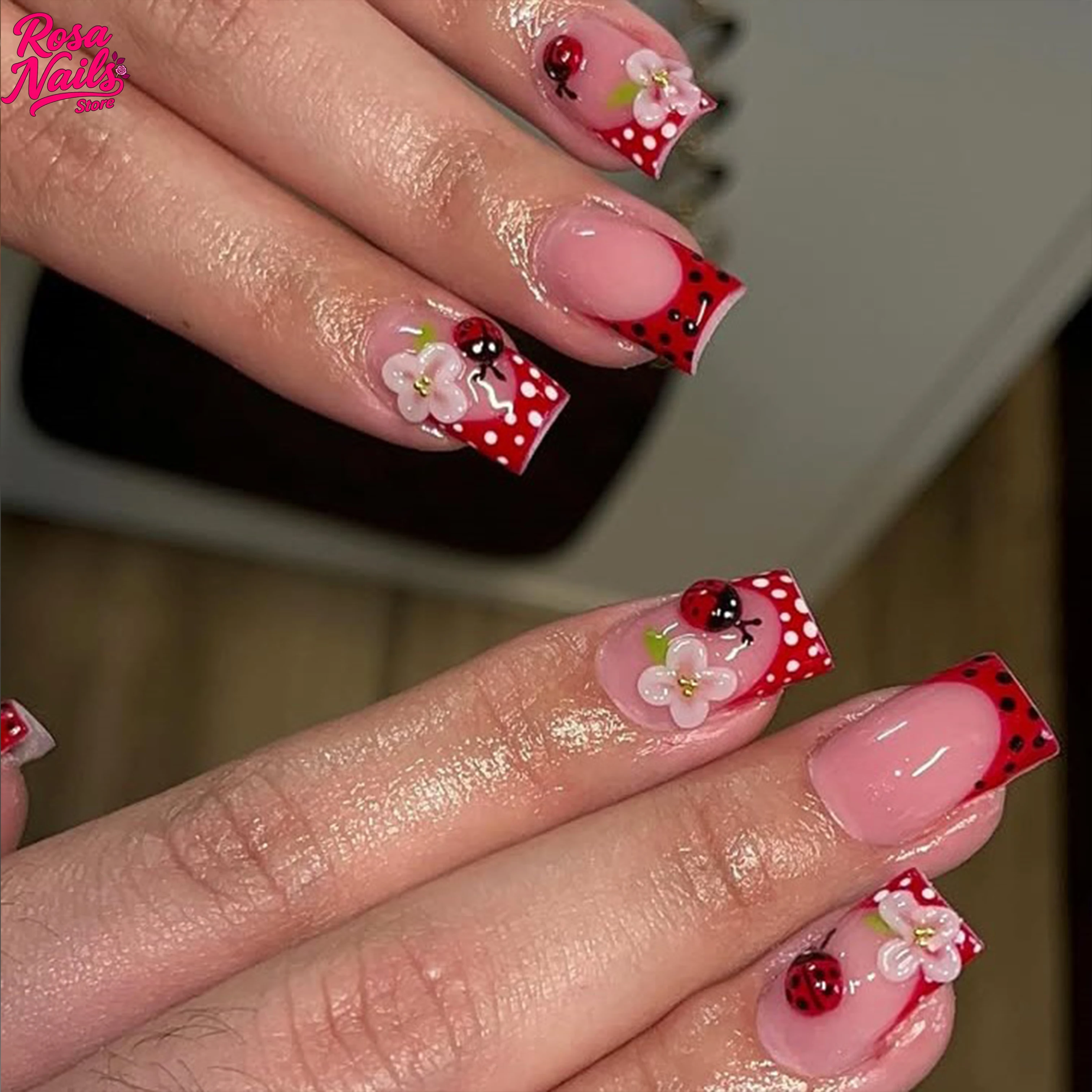 Квадратный пресс на ногти Божья коровка Красные накладные ногти в горошек Ромашки 3D Цветок Леди Жук Французские кончики ногтей Короткие акриловые ногти ручной работы 
Квадратный пресс на ногти Божья коровка Красные накладные ногти в горошек Ромашки 3D Цветок Леди Жук Французские кончики ногтей Короткие акриловые ногти ручной работы