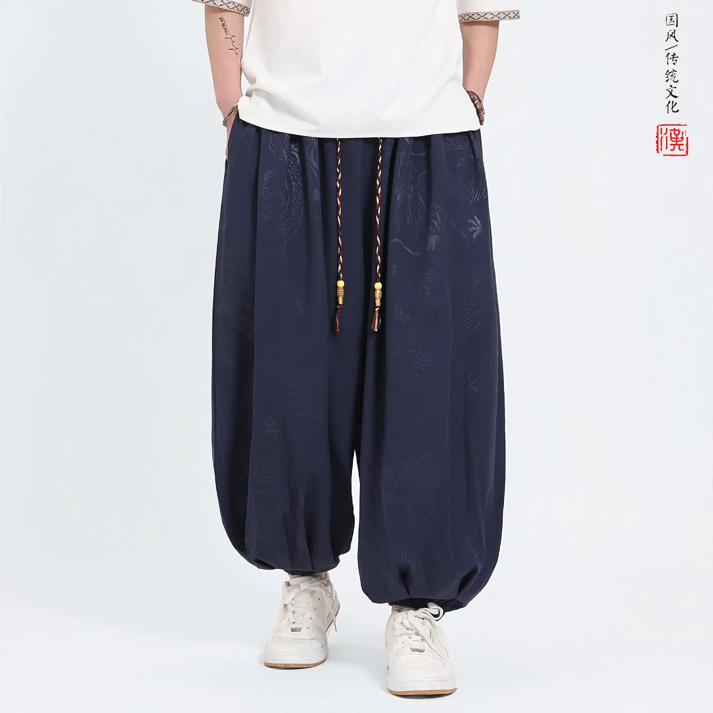 Summer Pants Men Chinese Styles Ice Silk Dragon Costume Ukiyo-e Trendy Comfortable Pants Men Oversize Casual Jogger Trousers Men
Summer Pants Men Chinese Styles Ice Silk Dragon Costume Ukiyo-e Trendy Comfortable Pants Men Oversize Casual Jogger Trousers Men
