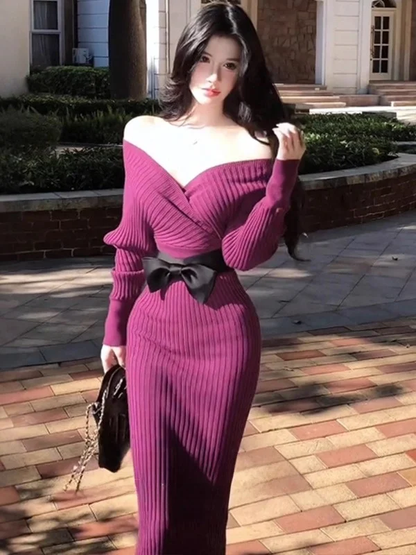 2025 New Purple V-neck One-shoulder Knitted Dress Women's Autumn Winter Waist-cinching Long Skirt Casual Style Midi Dress
2025 New Purple V-neck One-shoulder Knitted Dress Women's Autumn Winter Waist-cinching Long Skirt Casual Style Midi Dress