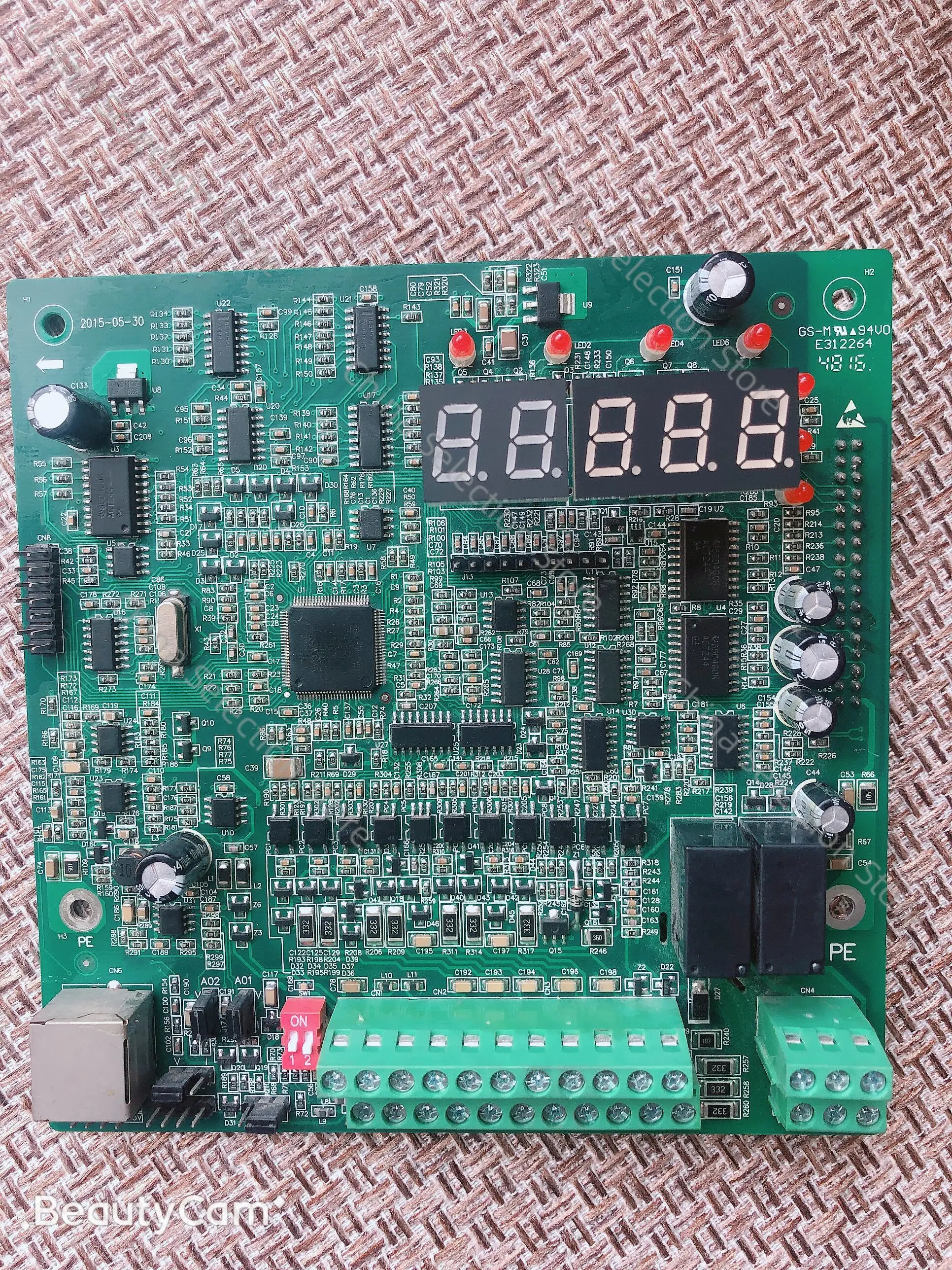 Совершенно новый оригинальный инвертор INVT CHF100A, материнская плата с инвертором, плата процессора 4-630 кВт, номер изделия 1700100059, гарантия один год
Совершенно новый оригинальный инвертор INVT CHF100A, материнская плата с инвертором, плата процессора 4-630 кВт, номер изделия 1700100059, гарантия один год