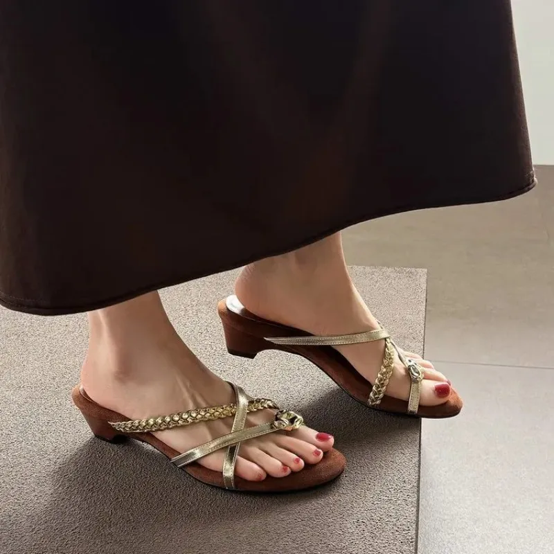 Island Vacation Style Round-toe Half-slip with Low Heel, Wedge Heel, Open Toe Roman Style Sandal for Women
Island Vacation Style Round-toe Half-slip with Low Heel, Wedge Heel, Open Toe Roman Style Sandal for Women