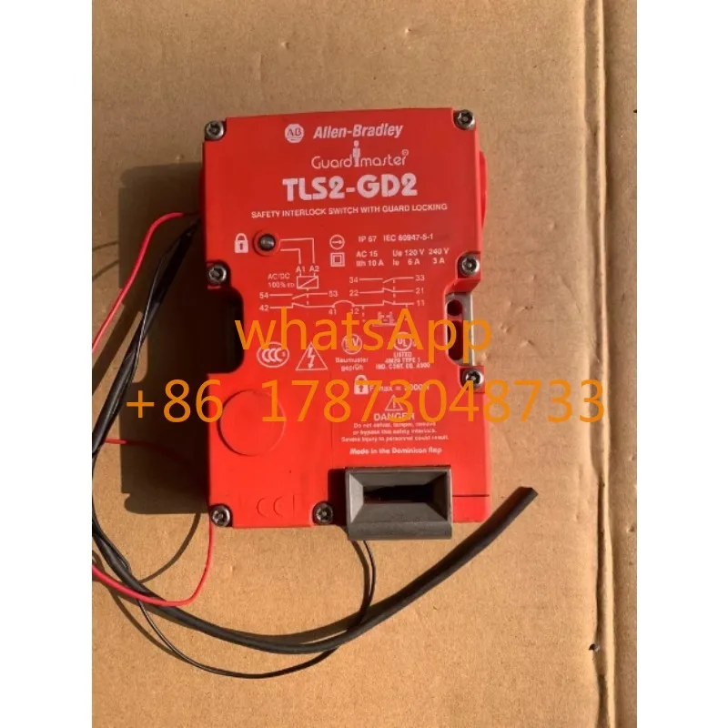 Used electromagnetic lock safety door switch TLS2-GD2 disassembly 440G-T27127
Used electromagnetic lock safety door switch TLS2-GD2 disassembly 440G-T27127