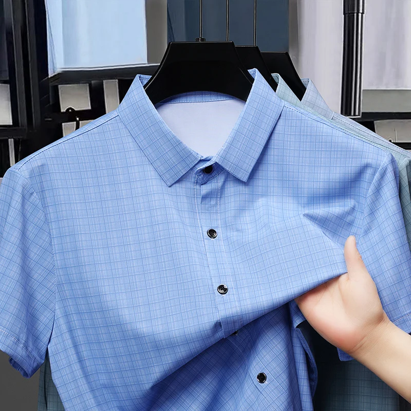 Light Luxury Summer New Men's Fashion Trend Comfortable Business Lapel Short-sleeved Shirt Korean Version Check Printed T-shirt
Light Luxury Summer New Men's Fashion Trend Comfortable Business Lapel Short-sleeved Shirt Korean Version Check Printed T-shirt