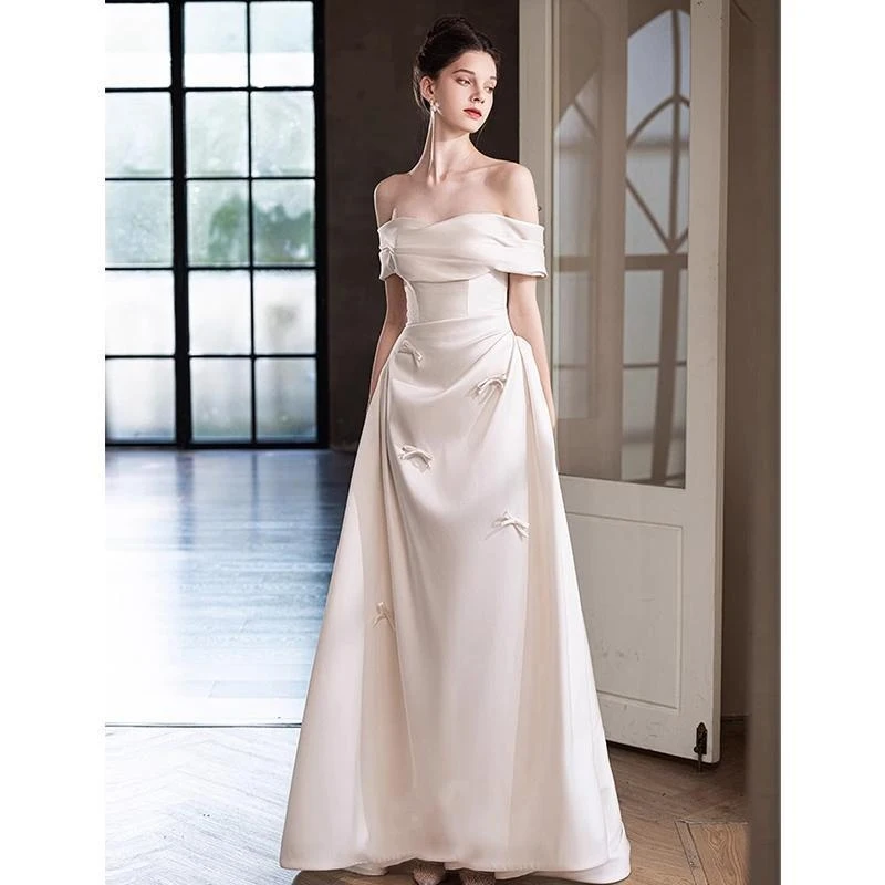 Light wedding dress, small formal dress for the bride2026New French-style satin simple off-shoulder engagement dress, light luxu
Light wedding dress, small formal dress for the bride2026New French-style satin simple off-shoulder engagement dress, light luxu