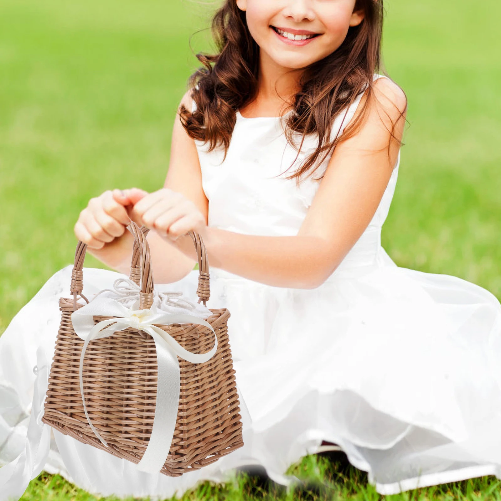 Rattan Ribbon Decorative Storage Flower Basket Home Wedding Party Banquet Vintage Bag Storage Basket
Rattan Ribbon Decorative Storage Flower Basket Home Wedding Party Banquet Vintage Bag Storage Basket