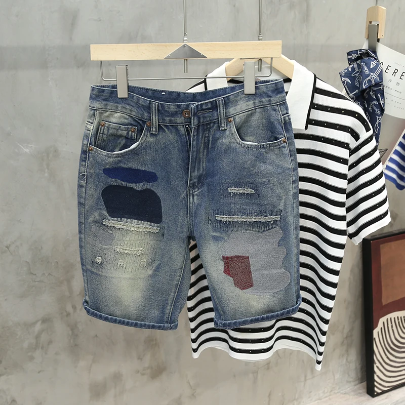 Summer New Men's Embroidered Denim orts American Retro Patchwork mid Waist Straight Leg Trendy Hole Five Parts Pants
Summer New Men's Embroidered Denim orts American Retro Patchwork mid Waist Straight Leg Trendy Hole Five Parts Pants