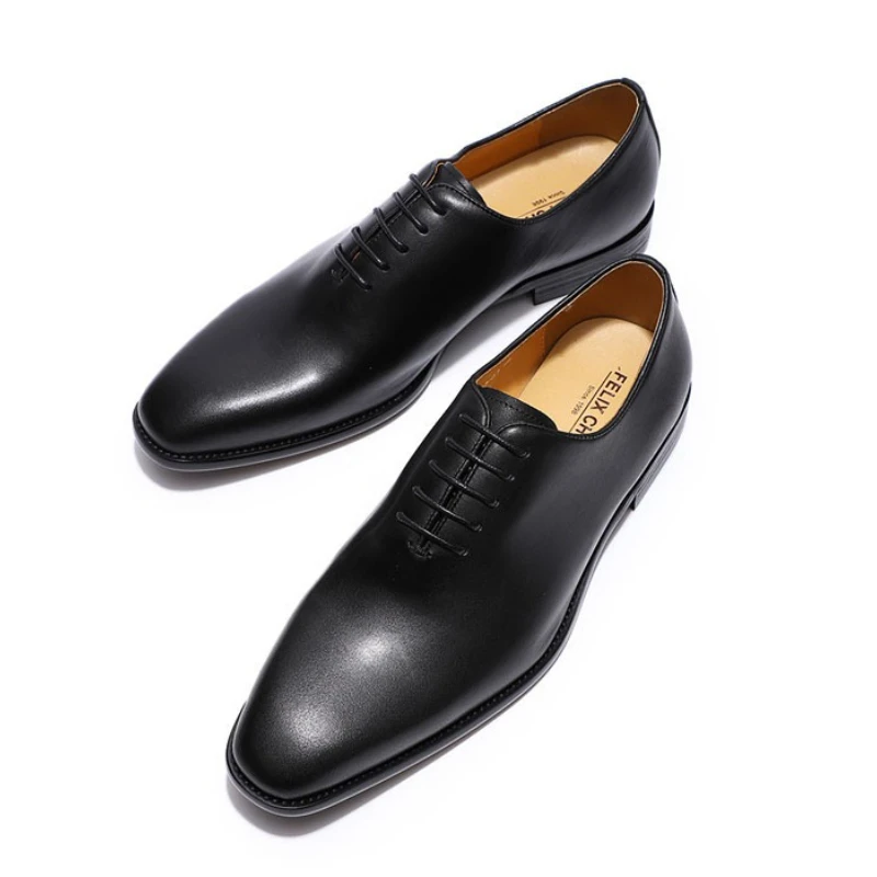 High Quality Men Genuine Leather Wedding Party Shoes Fashion Lace Up Business Formal Dress Men Oxford Shoes
High Quality Men Genuine Leather Wedding Party Shoes Fashion Lace Up Business Formal Dress Men Oxford Shoes