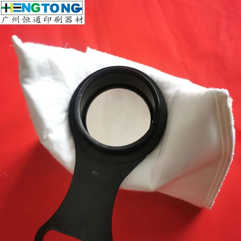 Printing machine 700 XL105 CX102 water tank filter bag L6.187.2125 
Printing machine 700 XL105 CX102 water tank filter bag L6.187.2125