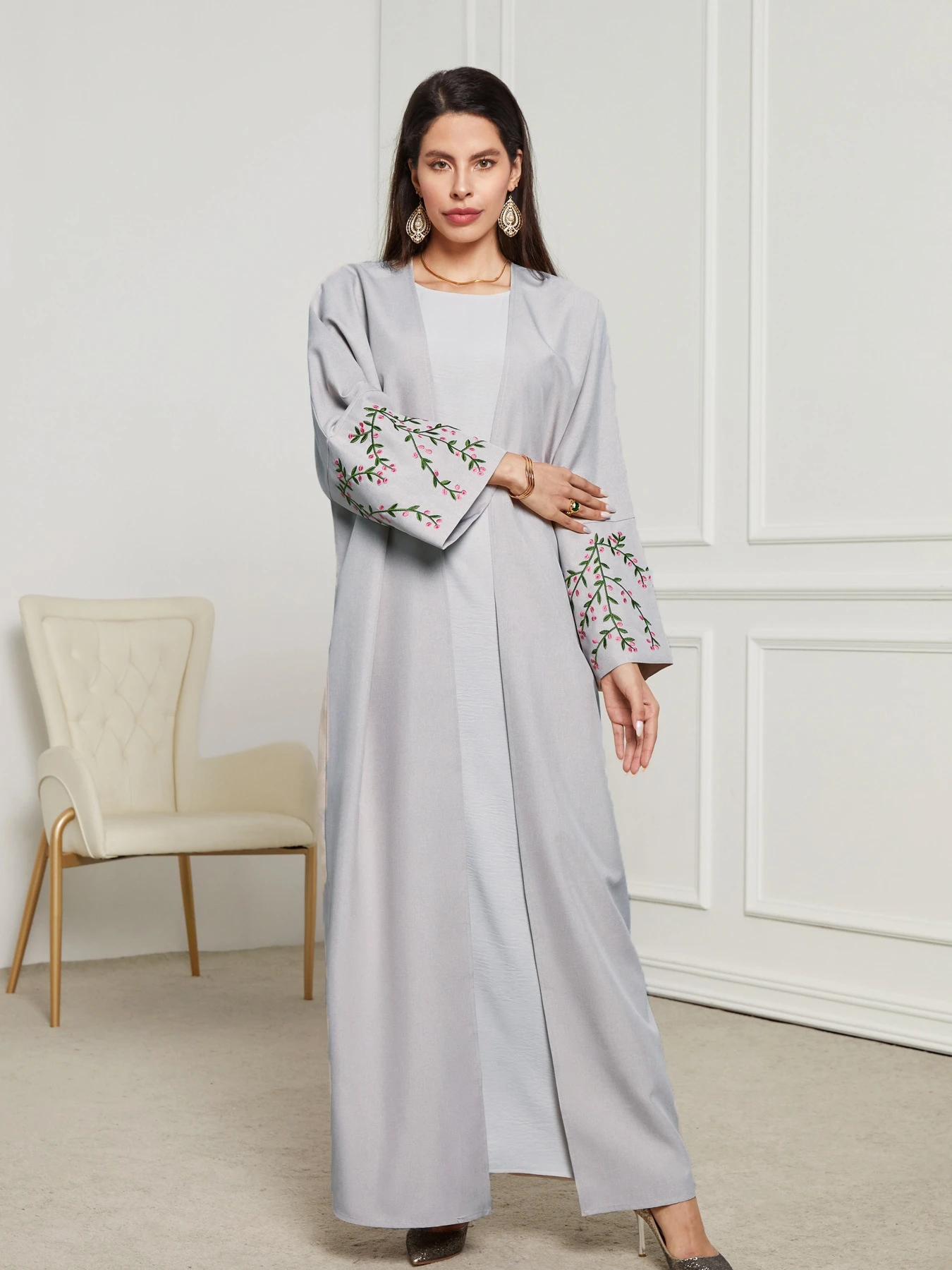 Fashionable Embroidered Long Dress Cardigan Open Shirt New Model Evening Gown Party Wear Daily Use Other Material Sleeve Length
Fashionable Embroidered Long Dress Cardigan Open Shirt New Model Evening Gown Party Wear Daily Use Other Material Sleeve Length