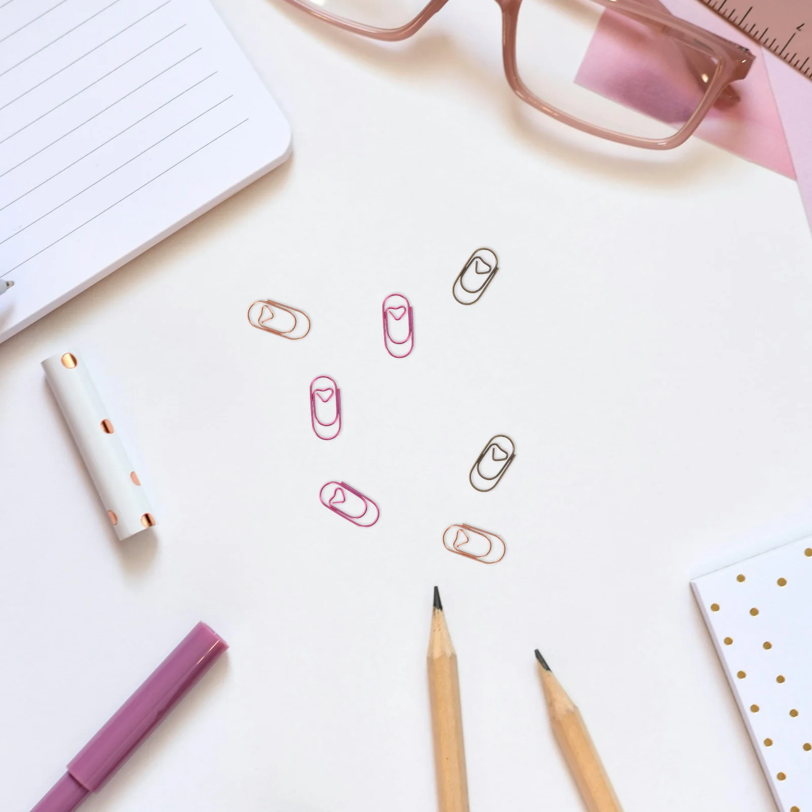 100Pcs Mini Cute Heart Paper Clips Gold Small Metal Decorative Stationery Clips for Office Planner Wedding Decoration School
100Pcs Mini Cute Heart Paper Clips Gold Small Metal Decorative Stationery Clips for Office Planner Wedding Decoration School