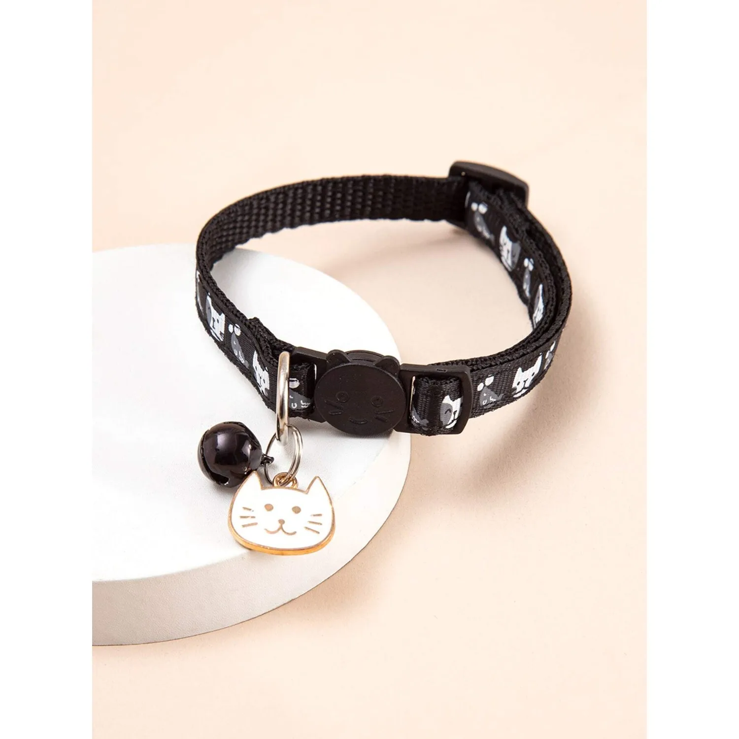 Soft & Comfortable Floral Print Pet Dog Collar With Pendant, Adjustable Washable Cute Dog Necklace
Soft & Comfortable Floral Print Pet Dog Collar With Pendant, Adjustable Washable Cute Dog Necklace