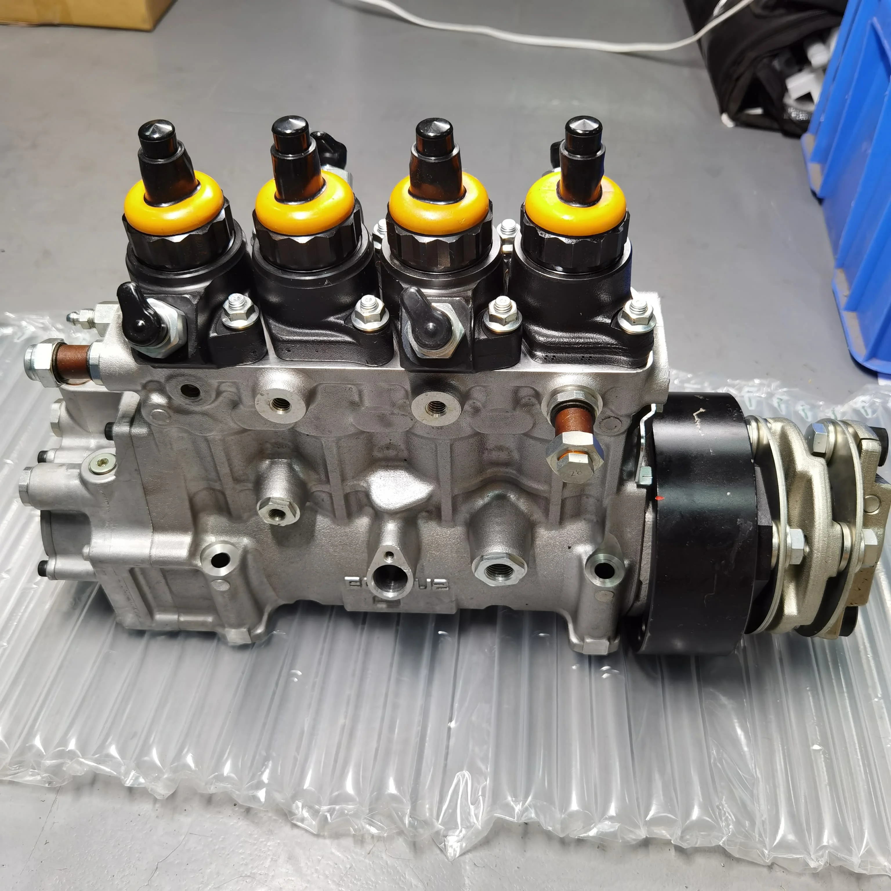 094000-0411 ME352519 For 8M22 Fuel Injection Pump Excavator Engine
094000-0411 ME352519 For 8M22 Fuel Injection Pump Excavator Engine