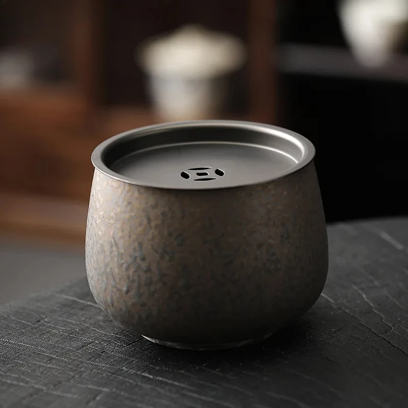 Japanese Gilded Iron Glaze Jianshui Elegant Tea Cup Wash Writing-brush Washer Household Chaxi Drinkware Accessories Collection
Japanese Gilded Iron Glaze Jianshui Elegant Tea Cup Wash Writing-brush Washer Household Chaxi Drinkware Accessories Collection