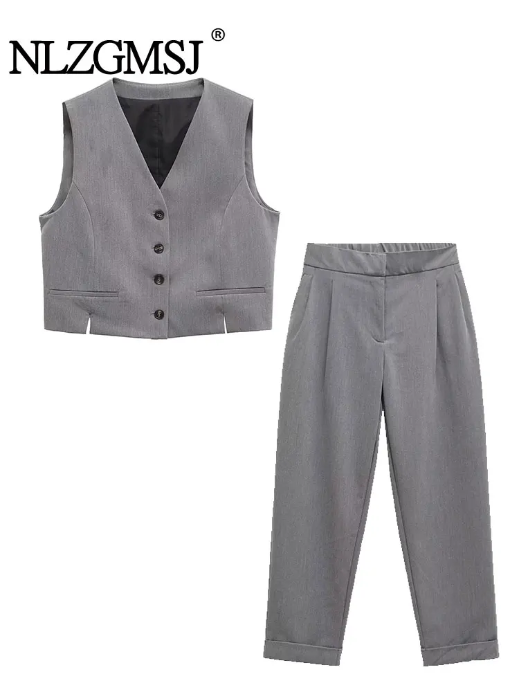 2025 Spring Summer Office Lady Women Suit Solid V-Neck Sleeveless Blazer+Straight Wide Leg Pants Fashion Women Sets
2025 Spring Summer Office Lady Women Suit Solid V-Neck Sleeveless Blazer+Straight Wide Leg Pants Fashion Women Sets