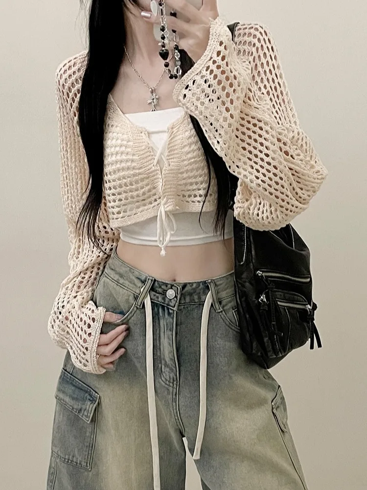 Korean Style Short Hollow out Knitted Top Women's Slim Fit Long Sleeve V-Neck Cardigan Spring New Arrival Fashion Slimming Ou...
Korean Style Short Hollow out Knitted Top Women's Slim Fit Long Sleeve V-Neck Cardigan Spring New Arrival Fashion Slimming Ou...