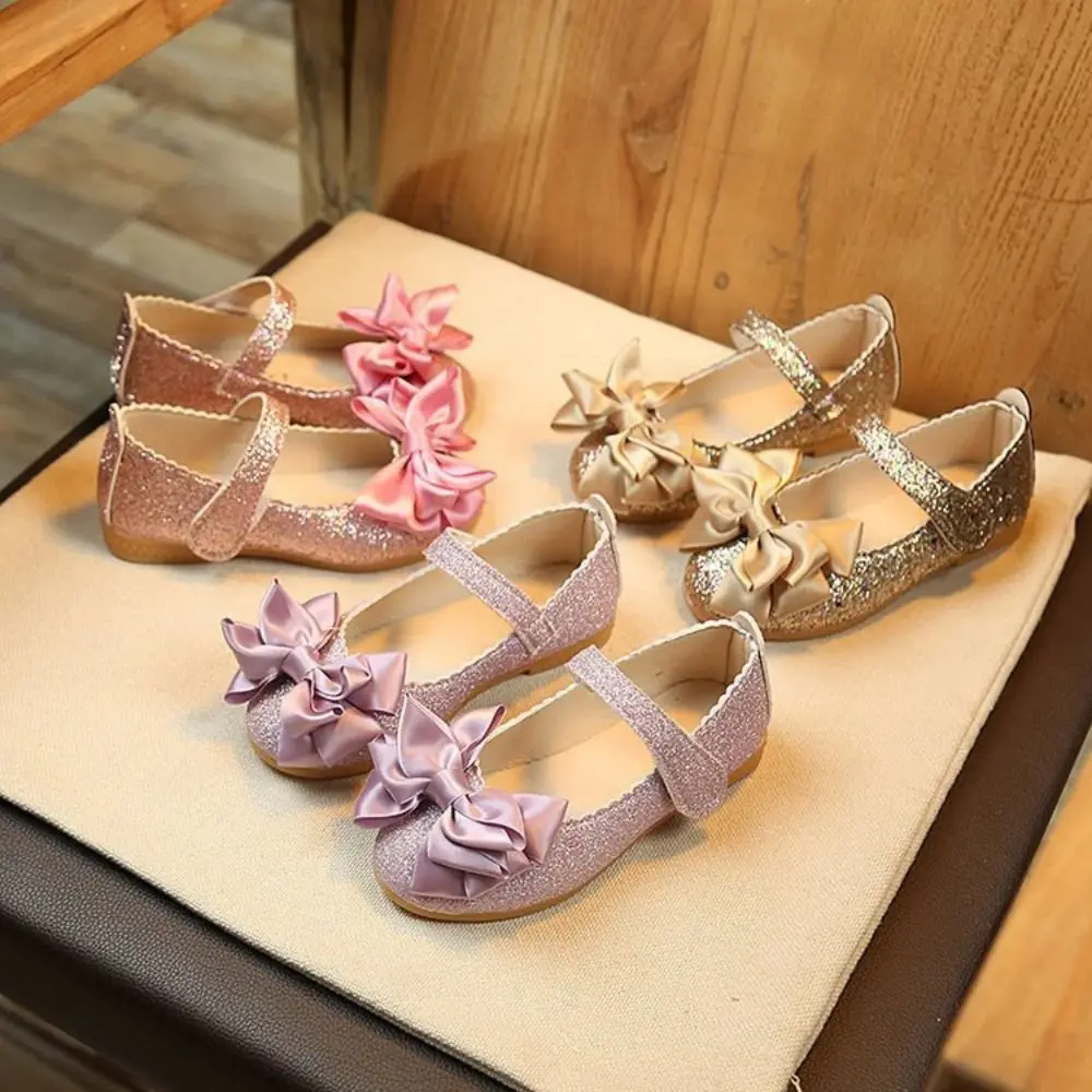 Sweet Glitter Princess Dress Shoes Bow-knot Soft Bottom Dance Party Shoes Bright Non-slip Leather Shoes Kids
Sweet Glitter Princess Dress Shoes Bow-knot Soft Bottom Dance Party Shoes Bright Non-slip Leather Shoes Kids