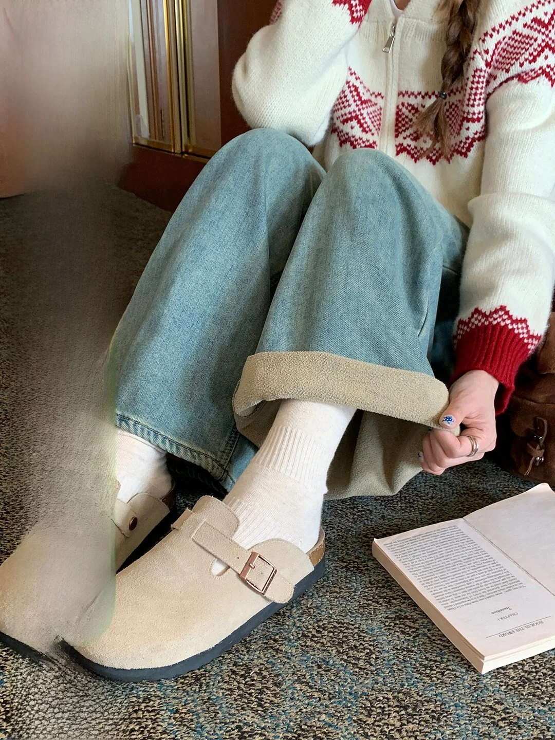 Теплые широкие джинсы с подкладкой Fce, прямой крой, Thiened, ретро, зимние новые джинсы с завышенной талией и застежкой-молнией, высококачественные джинсовые брюки...
Теплые широкие джинсы с подкладкой Fce, прямой крой, Thiened, ретро, зимние новые джинсы с завышенной талией и застежкой-молнией, высококачественные джинсовые брюки...