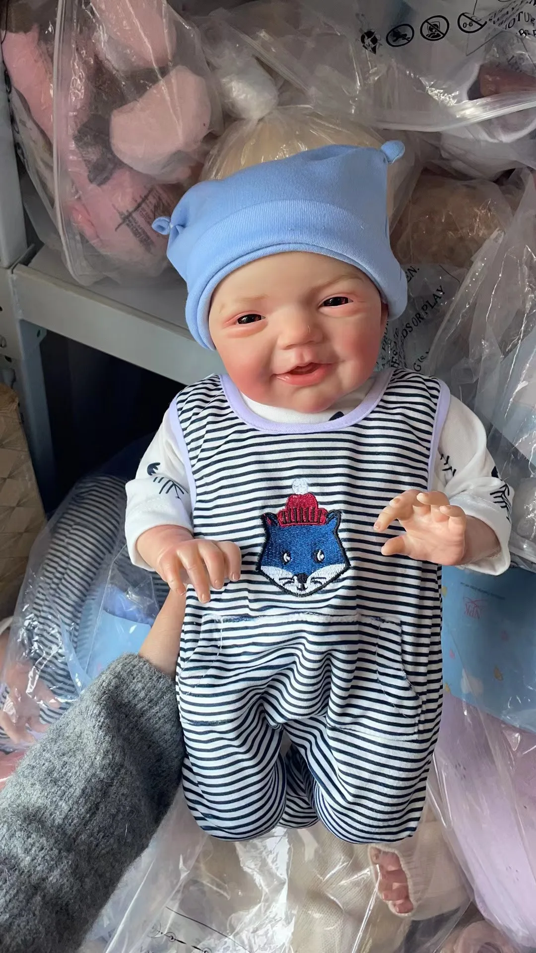 49CM Realistic Charlie Reborn Dolls Soft Silicone Reborn Touch Soft with Hand-draw Hair Toy for Kids Christmas Birthday Gift
49CM Realistic Charlie Reborn Dolls Soft Silicone Reborn Touch Soft with Hand-draw Hair Toy for Kids Christmas Birthday Gift