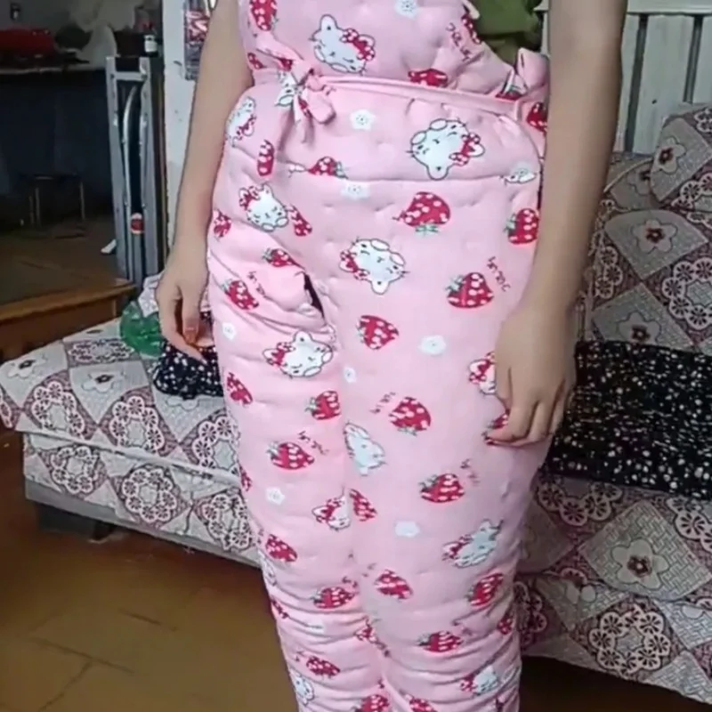 Men Women Handmade Jumpsuit Open Crotch Pants ABDL Pink Filled Cotton Puffy Warm Vest Bodysuit Party Costumes
Men Women Handmade Jumpsuit Open Crotch Pants ABDL Pink Filled Cotton Puffy Warm Vest Bodysuit Party Costumes