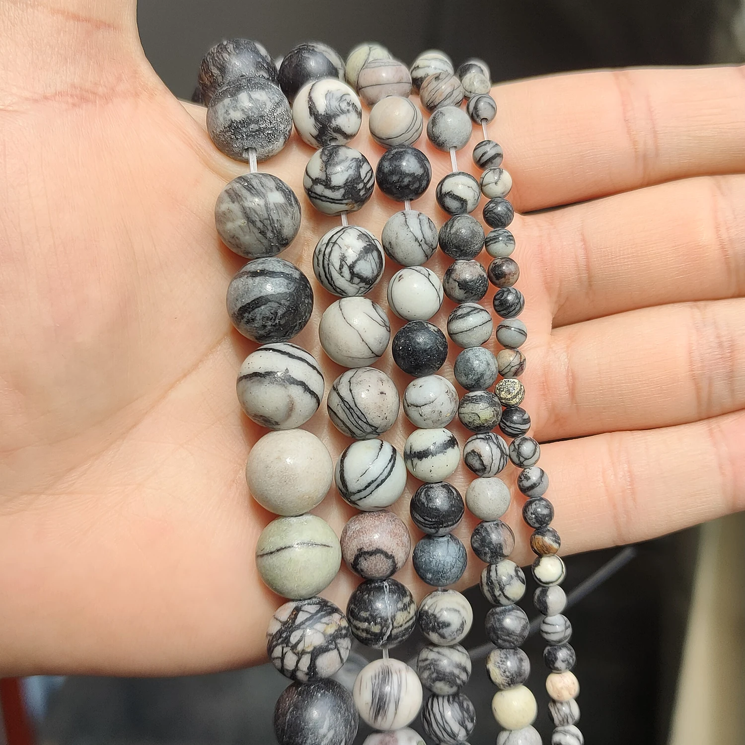 Natural Black Web Jaspers Stone Beads Round Matte Beads for Jewellery Making DIY Bracelet Accessories 4/6/8/10/12MM
Natural Black Web Jaspers Stone Beads Round Matte Beads for Jewellery Making DIY Bracelet Accessories 4/6/8/10/12MM