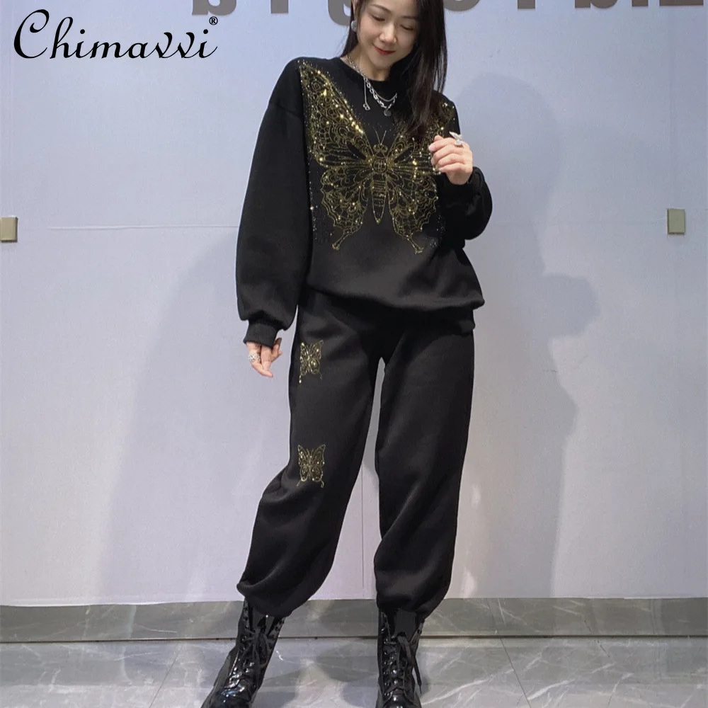 Тяжелый модный пуловер со стразами и круглым вырезом, комплект толстовки с длинными рукавами, свободные брюки для бега, спортивная одежда, женский комплект из двух предметов
Тяжелый модный пуловер со стразами и круглым вырезом, комплект толстовки с длинными рукавами, свободные брюки для бега, спортивная одежда, женский комплект из двух предметов