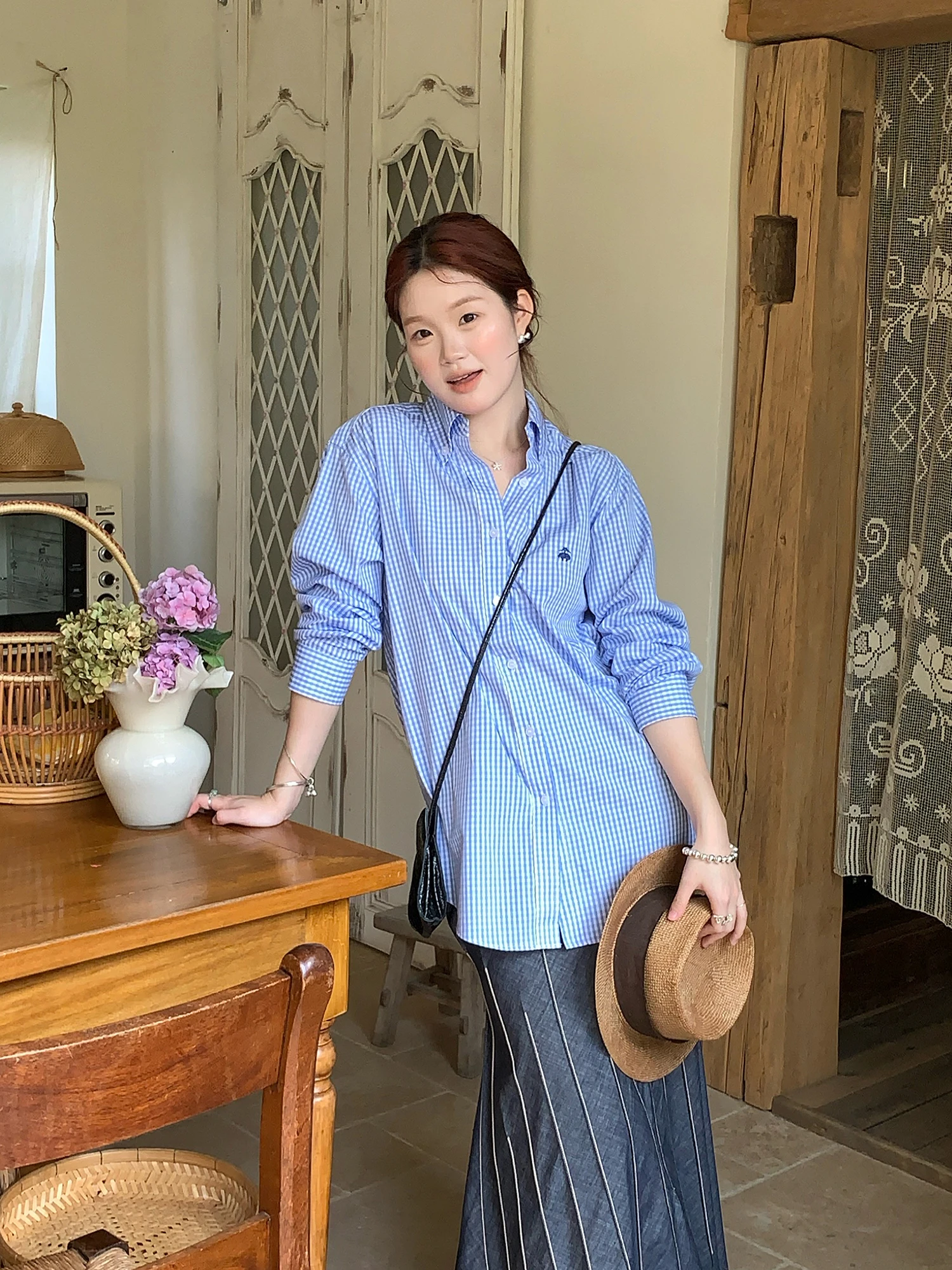 Loose Korean Style Women's Plaid Long Sleeve Shirt Casual Breathable Spring Fashionable Versatile Sea Salt Oolong Tea Color
Loose Korean Style Women's Plaid Long Sleeve Shirt Casual Breathable Spring Fashionable Versatile Sea Salt Oolong Tea Color