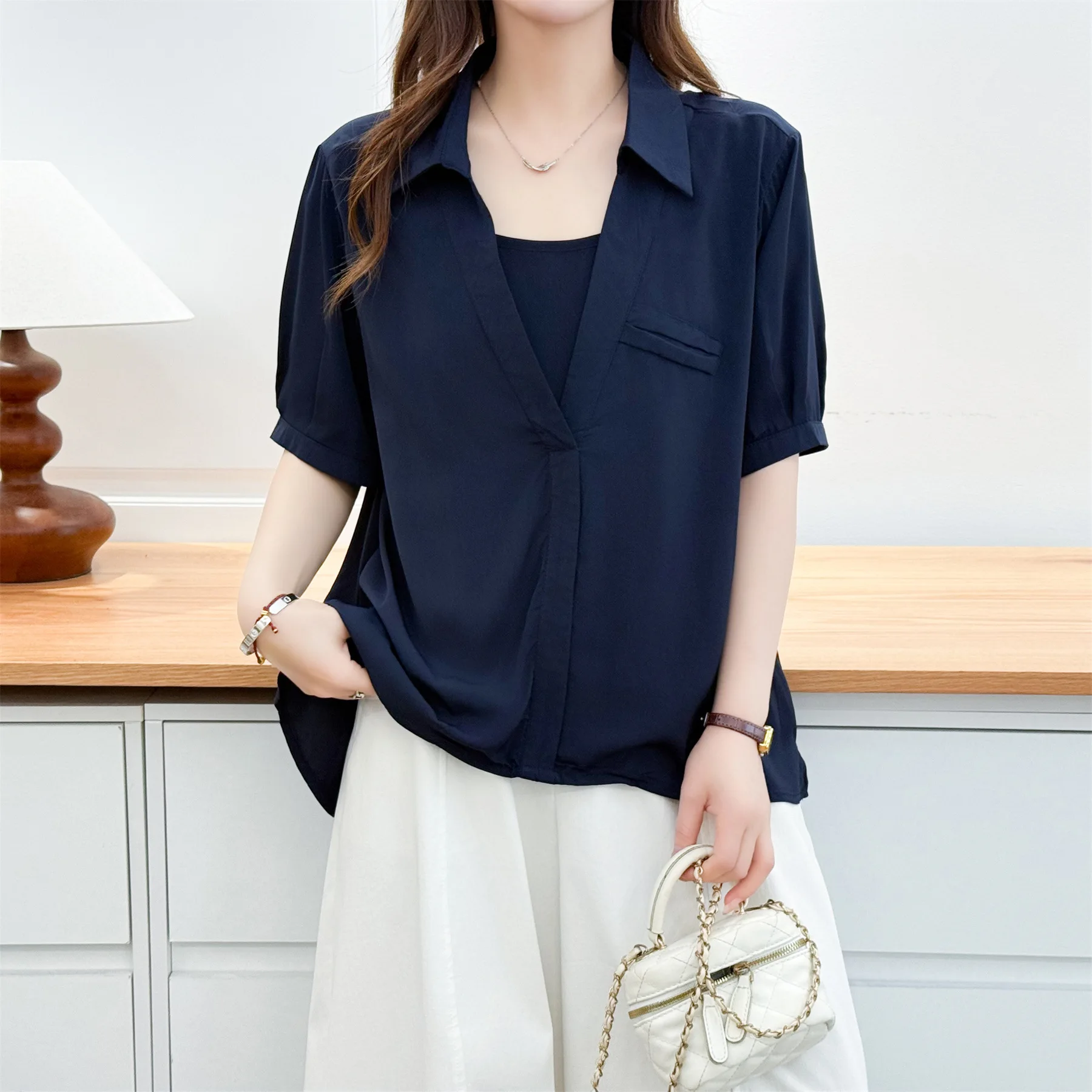 2026 Summer Plus Size Faux Two Piece Lapel Short Sleeve T-shirt Elegant Slim Versatile Tops For Curvy Ladies 775
2026 Summer Plus Size Faux Two Piece Lapel Short Sleeve T-shirt Elegant Slim Versatile Tops For Curvy Ladies 775
