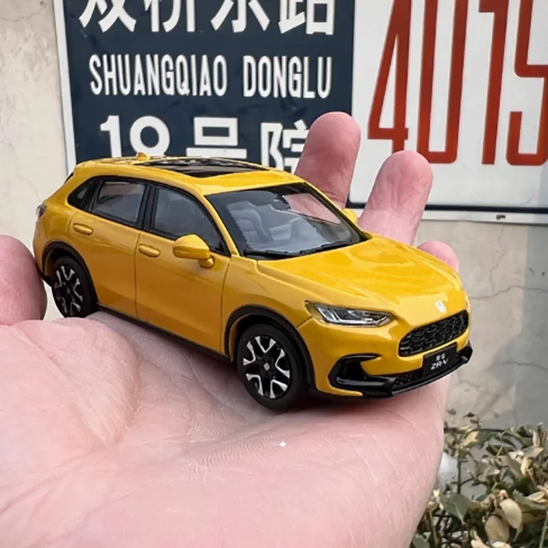 Diecast 1:43 Scale ZR-V SUV Alloy Car Model Finished Product Simulation Toy Collection Gift Static Model Ornament
Diecast 1:43 Scale ZR-V SUV Alloy Car Model Finished Product Simulation Toy Collection Gift Static Model Ornament