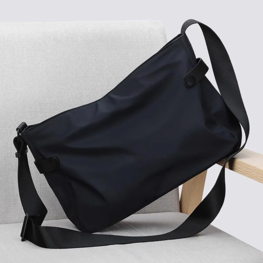 Casual Large Capacity Shoulder Bag Adjustable Shoulder Strap Nylon Crossbody Bag Solid Color Men's Backpack Men
Casual Large Capacity Shoulder Bag Adjustable Shoulder Strap Nylon Crossbody Bag Solid Color Men's Backpack Men