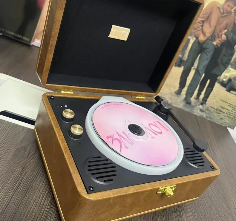 New original sound cd player mobile bluetooth speaker niche student affordable gift multi-function desktop stereo
New original sound cd player mobile bluetooth speaker niche student affordable gift multi-function desktop stereo