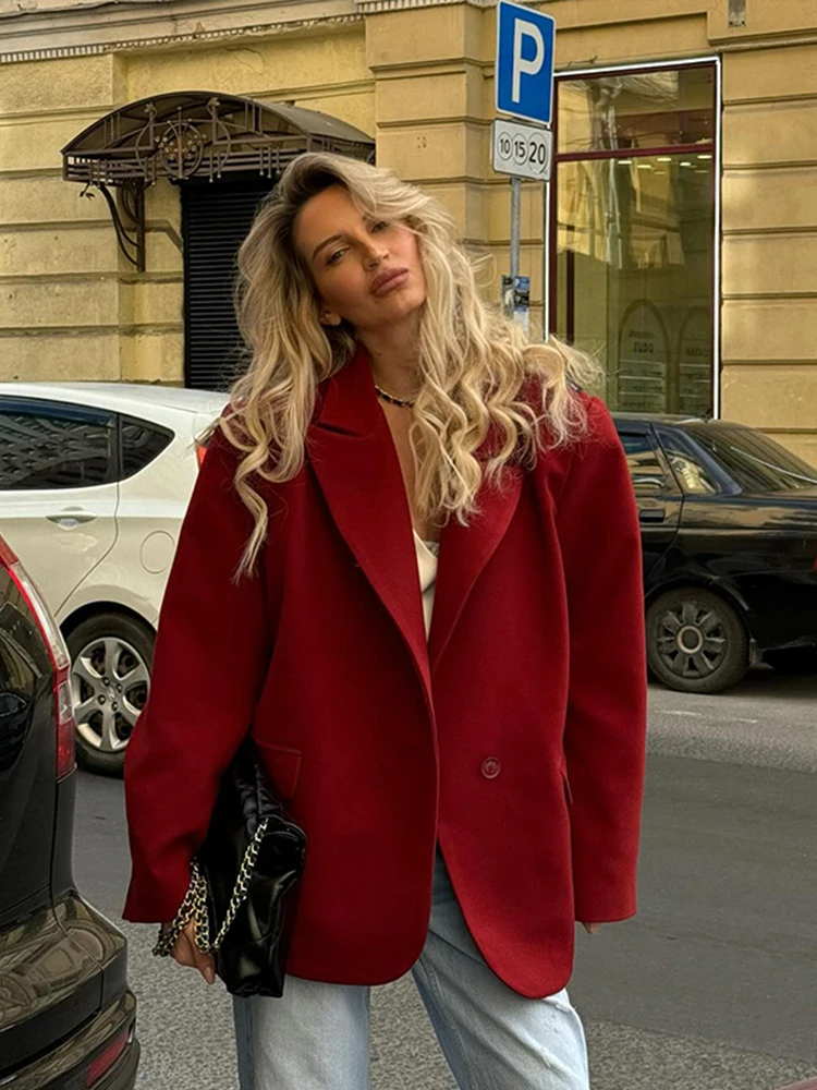 Spring and Autumn Leisure Commuting European and American Red Suit Style Shoulder Pads Loose Collar Pocket Red Coat
Spring and Autumn Leisure Commuting European and American Red Suit Style Shoulder Pads Loose Collar Pocket Red Coat