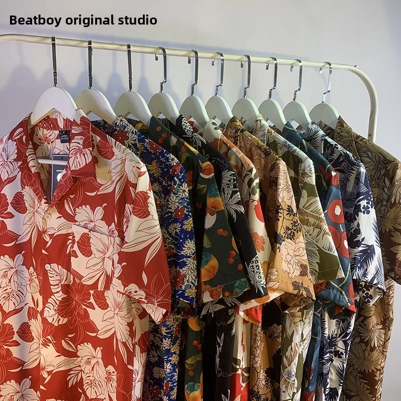 Retro Floral ort Sve Men's irt Korean Sle Summer Beach Casual Loose Fit Youthful Couple's irt Cuban Collar irt
Retro Floral ort Sve Men's irt Korean Sle Summer Beach Casual Loose Fit Youthful Couple's irt Cuban Collar irt