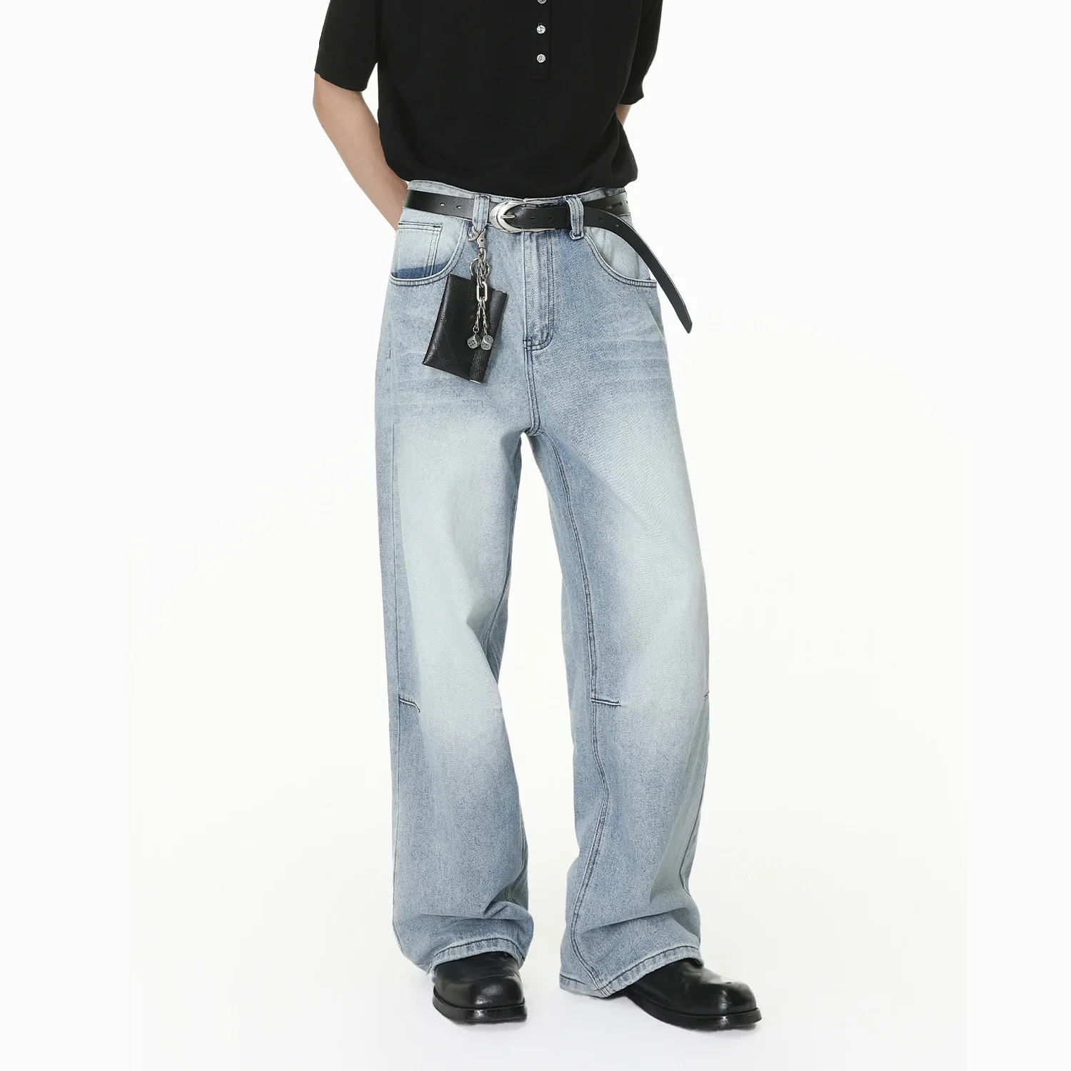 Korean Style New Fashion Men's Light Blue Solid Color Straight Wide Leg Straight Loose Jeans Pants Male Pleated Denim Trousers
Korean Style New Fashion Men's Light Blue Solid Color Straight Wide Leg Straight Loose Jeans Pants Male Pleated Denim Trousers