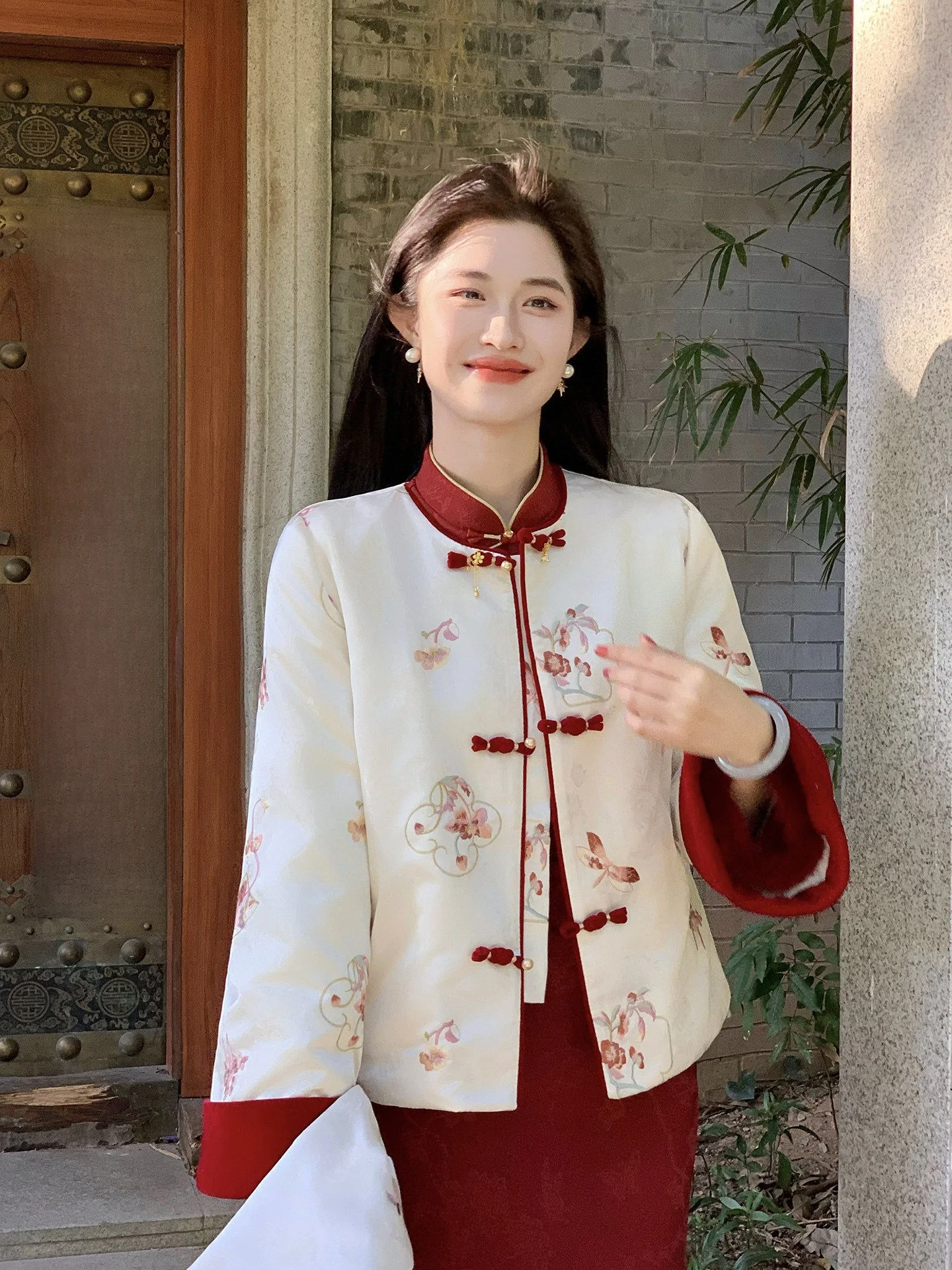 Lingan Zhihe New Chinese Sle Thiened Red Du down Jaet Winter Clothes ort Coat White Du Feather Warm Long Sve
Lingan Zhihe New Chinese Sle Thiened Red Du down Jaet Winter Clothes ort Coat White Du Feather Warm Long Sve